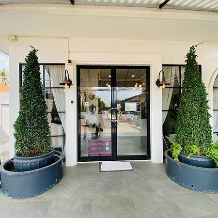La Riva Boutique Hotel Kamphaeng Phet Exterior foto
